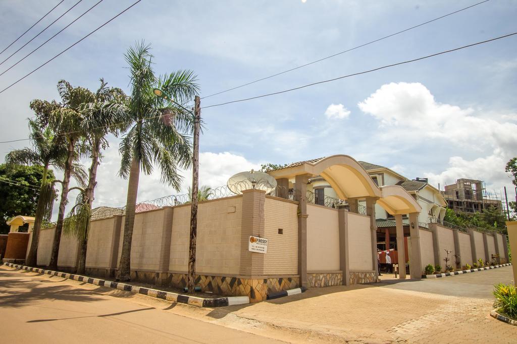 Alfa Hotel Munyonyo Кампала Экстерьер фото