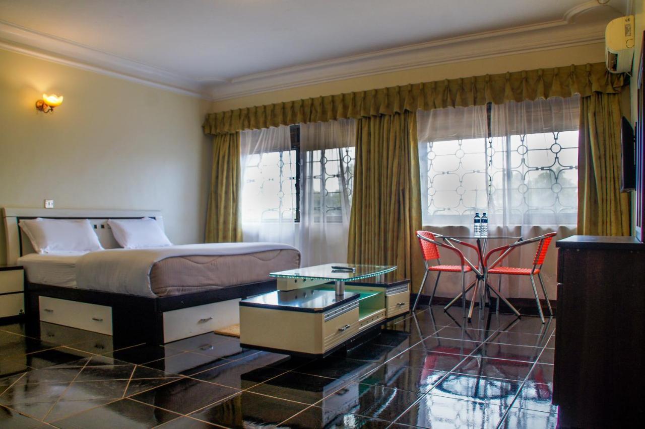 Alfa Hotel Munyonyo Кампала Экстерьер фото